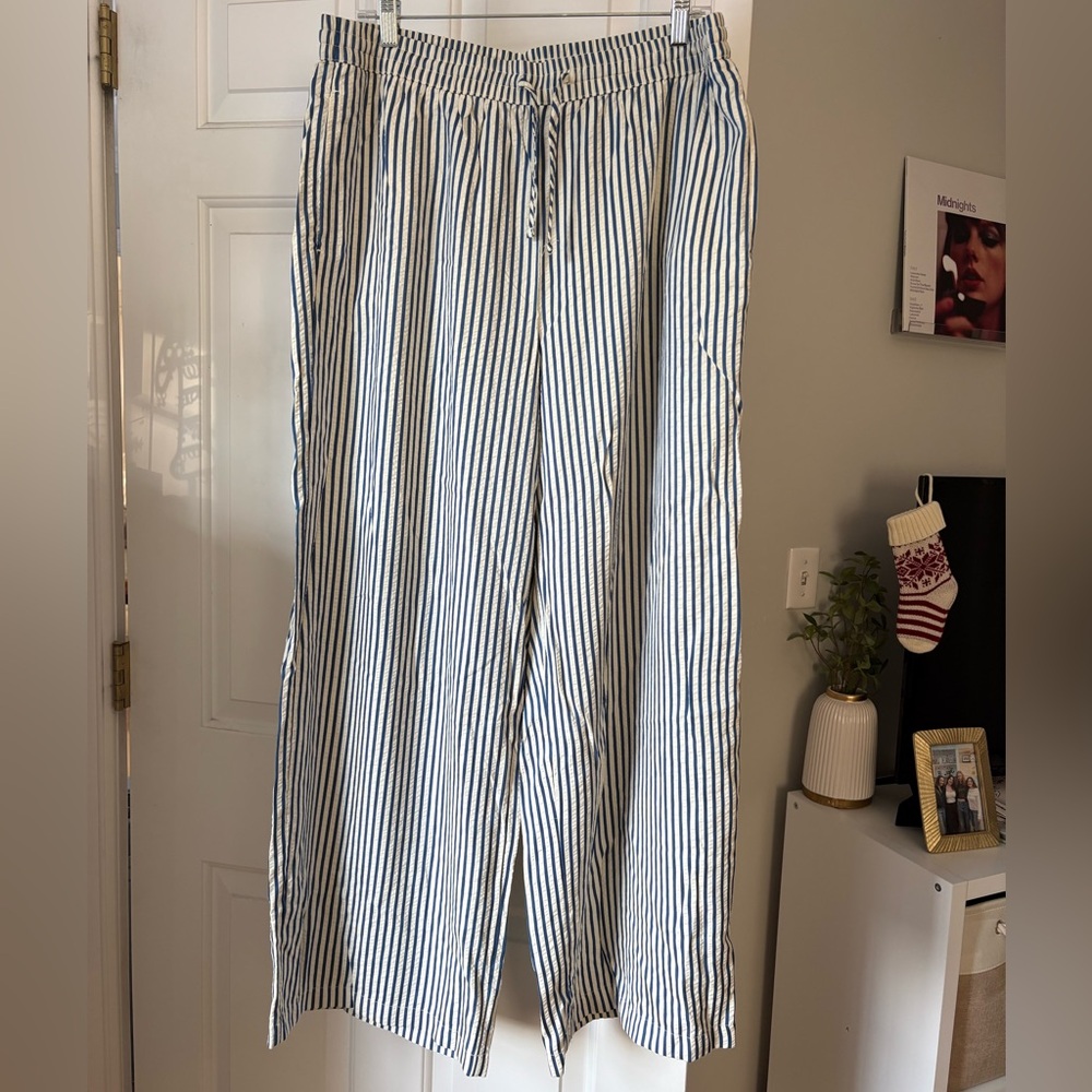 American eagle high waisted seersucker pant - Picture 2 of 4